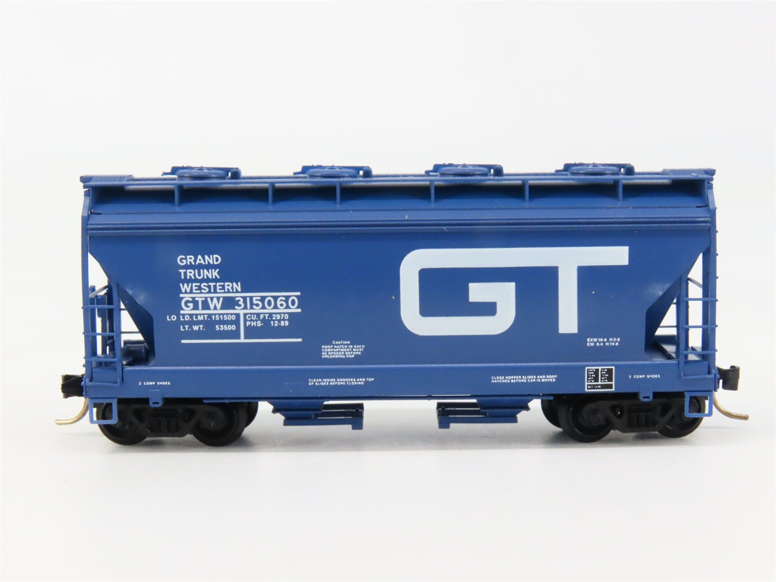 N Scale Micro-Trains 92010 GTW Grand Trunk Western 2-Bay Covered Hopper RTR