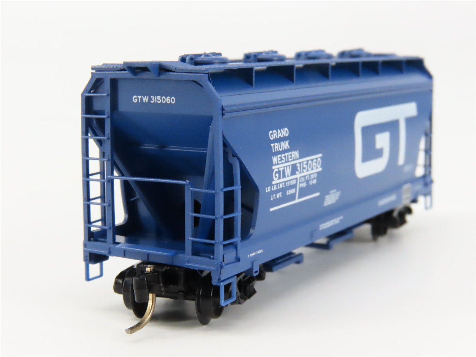 N Scale Micro-Trains 92010 GTW Grand Trunk Western 2-Bay Covered Hopper RTR