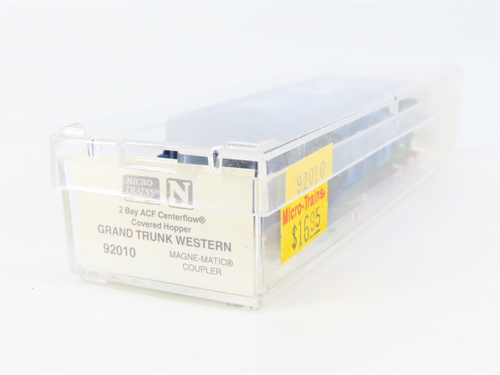 N Scale Micro-Trains 92010 GTW Grand Trunk Western 2-Bay Covered Hopper RTR