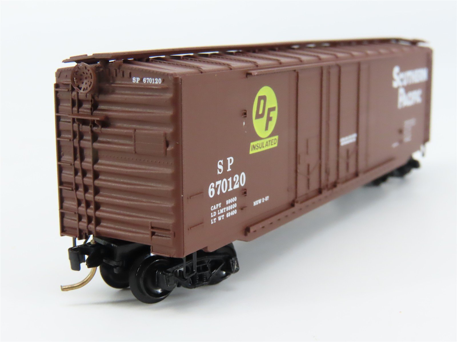 N Scale Micro-Trains 36040 SP Southern Pacific 50' Box Car 670120 RTR