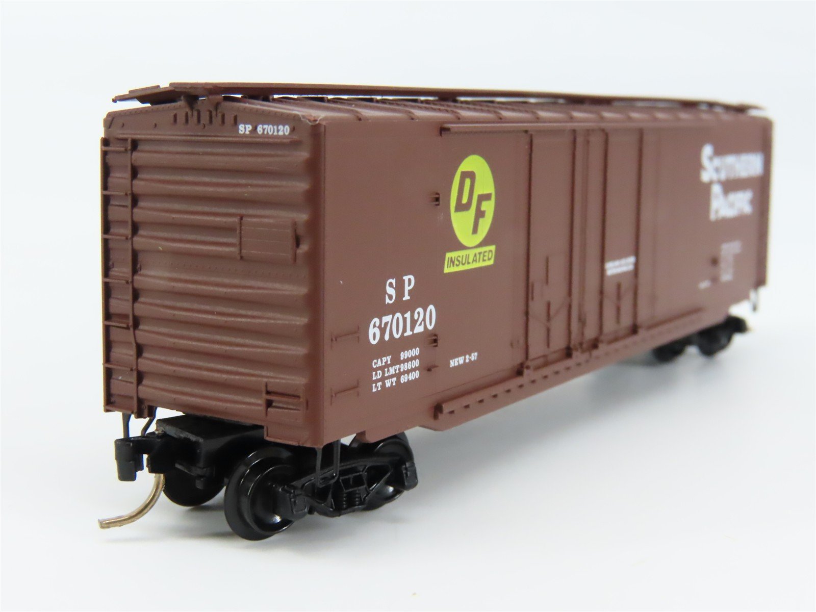 N Scale Micro-Trains 36040 SP Southern Pacific 50' Box Car 670120 RTR