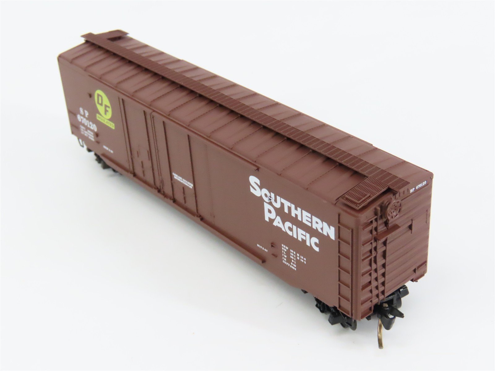 N Scale Micro-Trains 36040 SP Southern Pacific 50' Box Car 670120 RTR