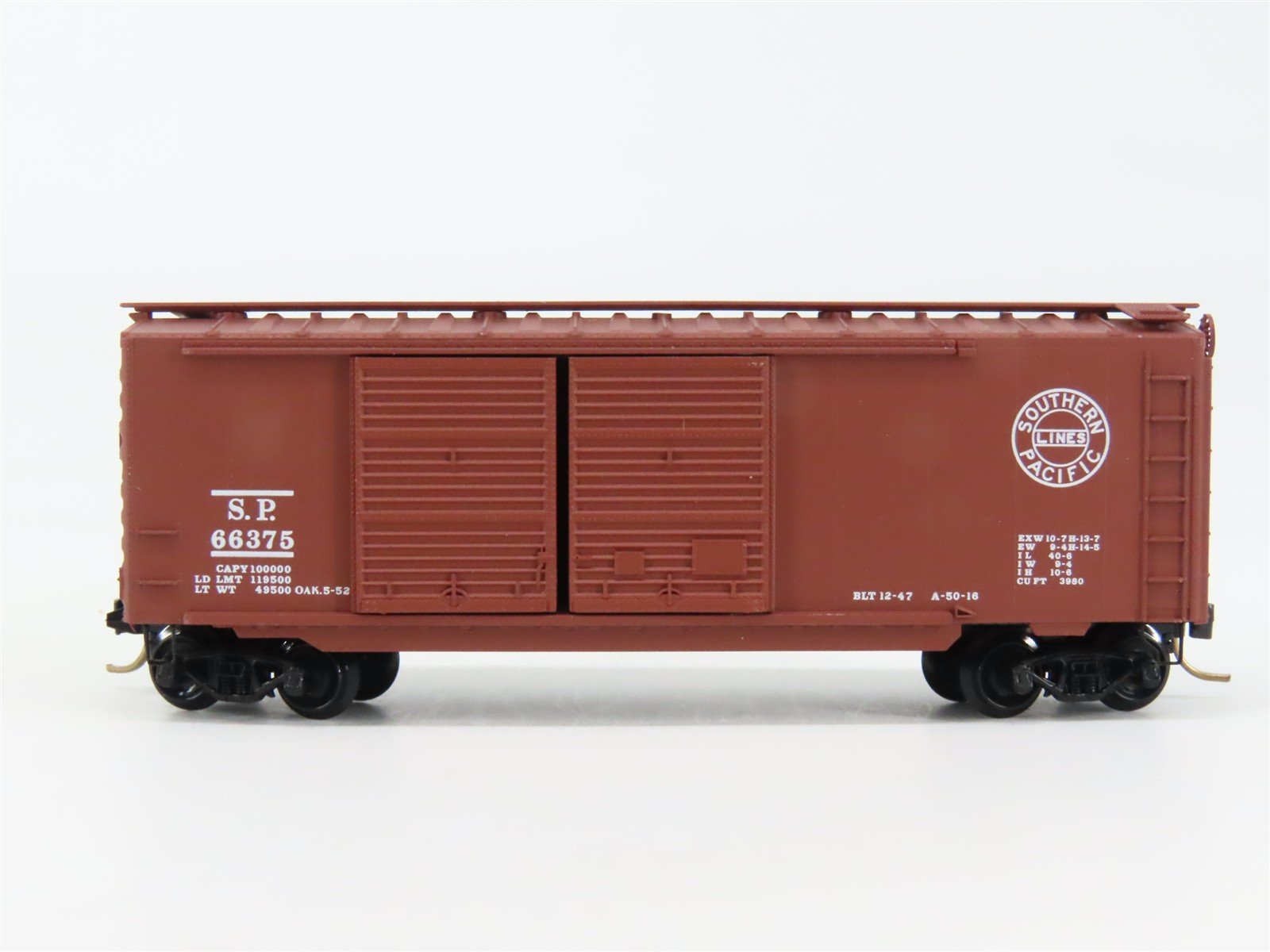 N Scale Micro-Trains 23020 SP Southern Pacific 40' Double Door Box Car 66375 RTR