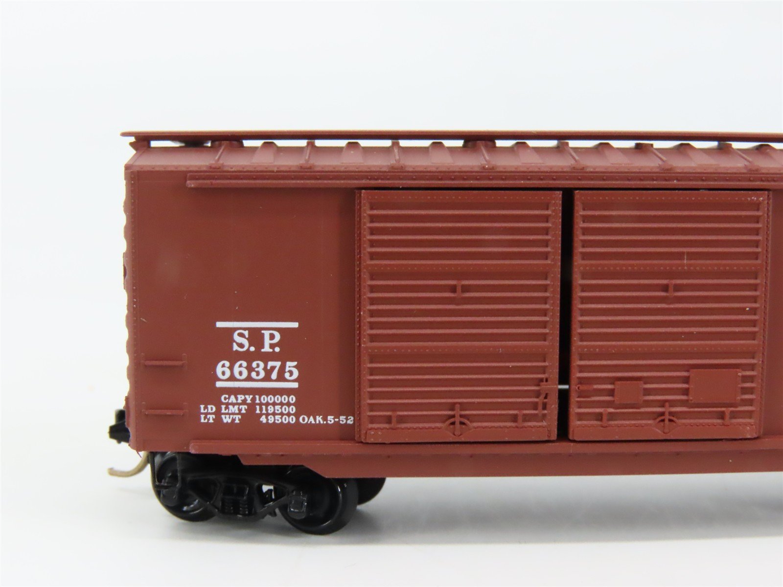 N Scale Micro-Trains 23020 SP Southern Pacific 40' Double Door Box Car 66375 RTR
