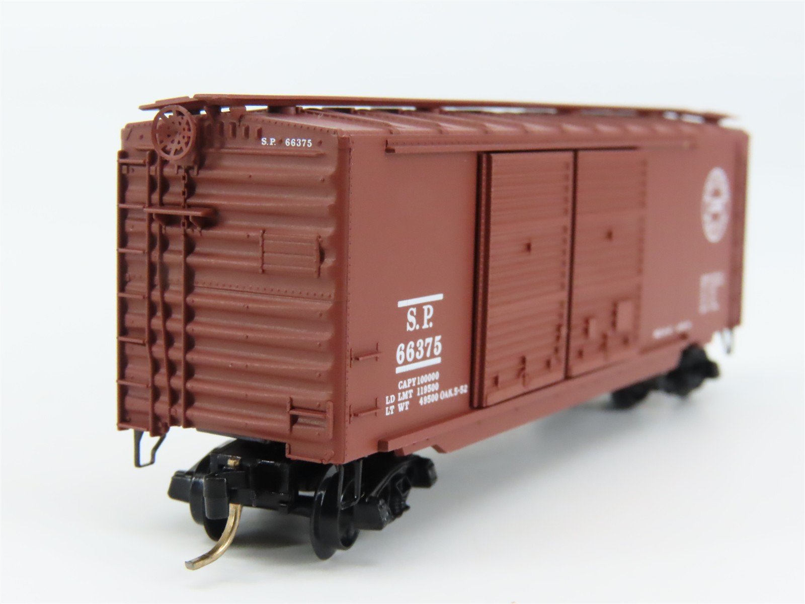 N Scale Micro-Trains 23020 SP Southern Pacific 40' Double Door Box Car 66375 RTR
