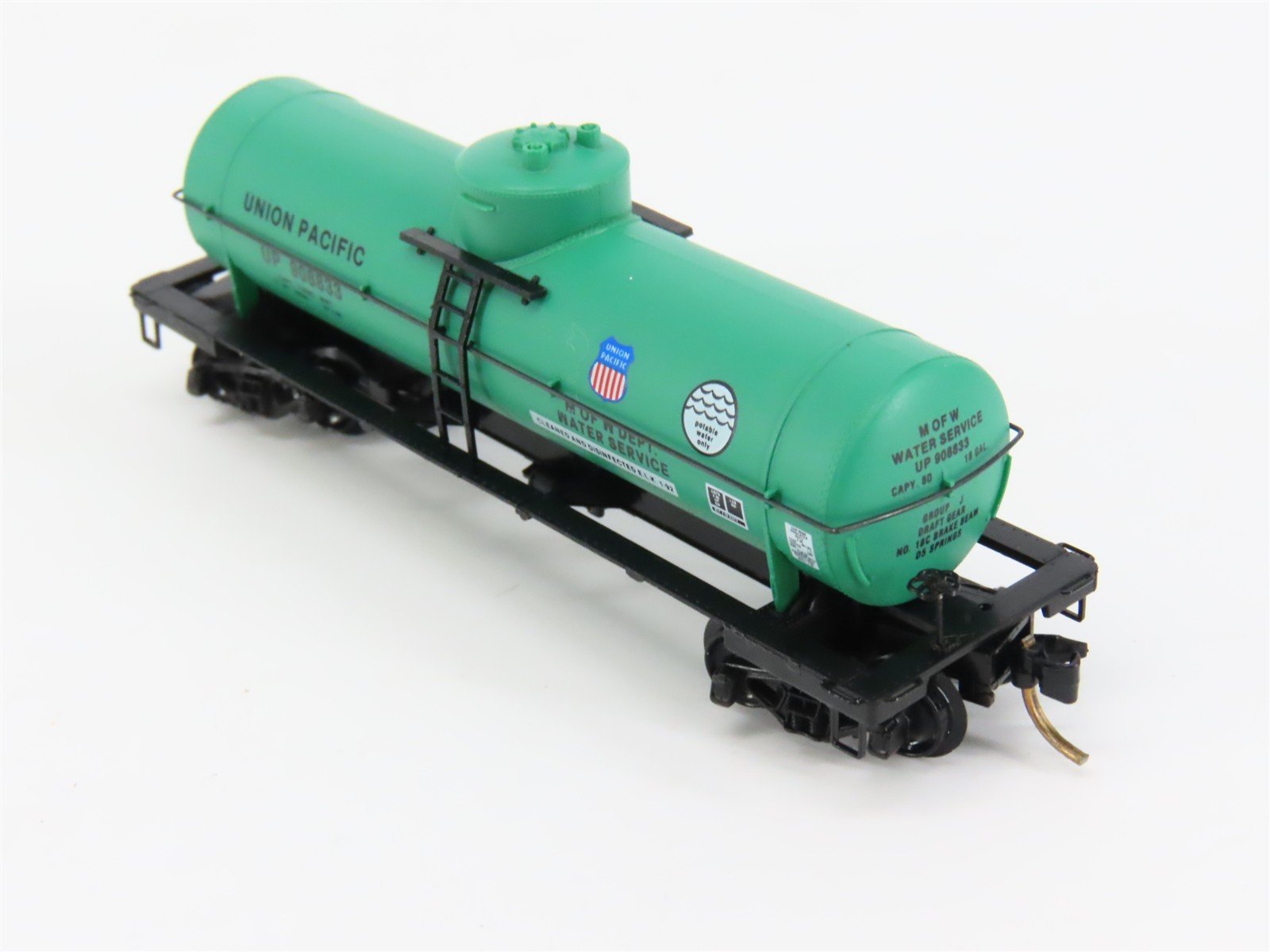 N Scale Micro-Trains 65340 UP Union Pacific 39' Single Dome Tank Car 908833 RTR