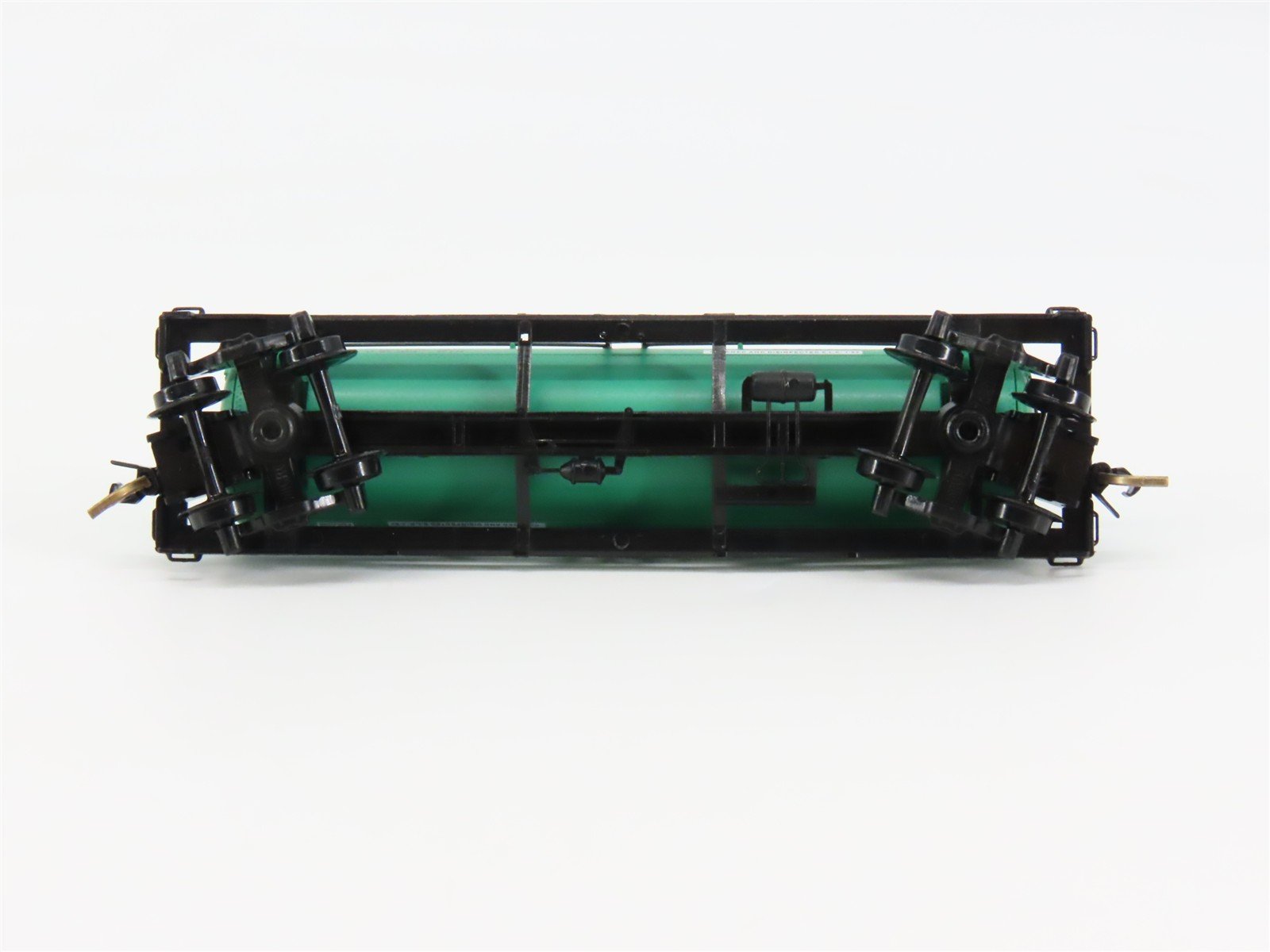N Scale Micro-Trains 65340 UP Union Pacific 39' Single Dome Tank Car 908833 RTR