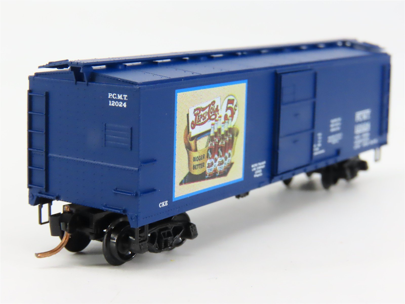 N Scale Micro-Trains 120220 PCMT Pepsi-Cola 40' Box Car 12024 RTR