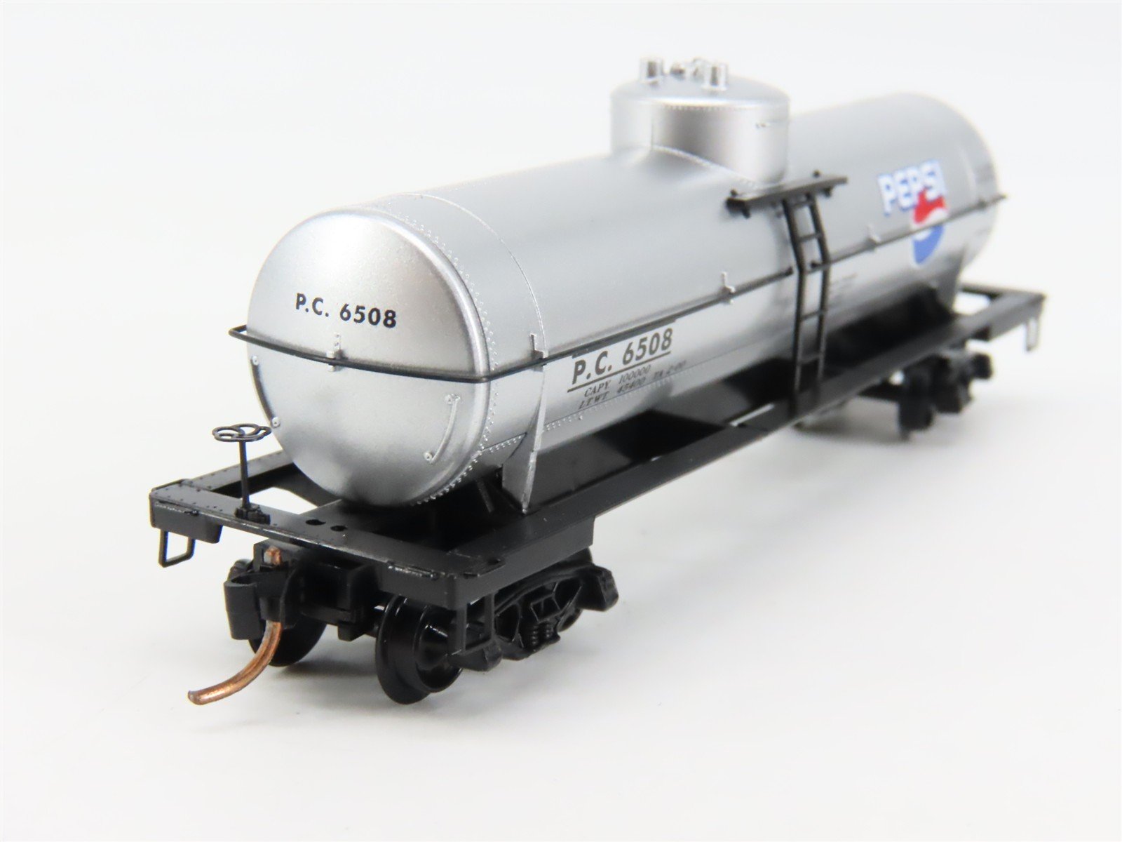 N Scale Micro-Trains 65450 PC Pepsi-Cola 39' Tank Car 6508 RTR