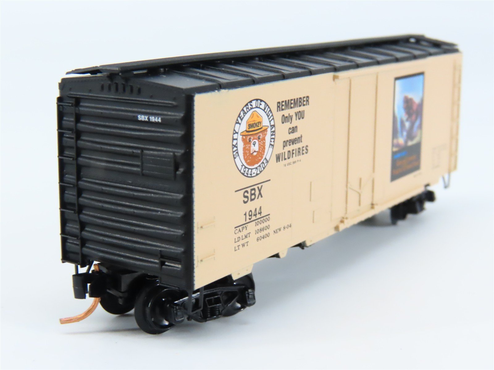 N Scale Micro-Trains 21480 SBX Smokey Bear 40' Box Car 1944 RTR