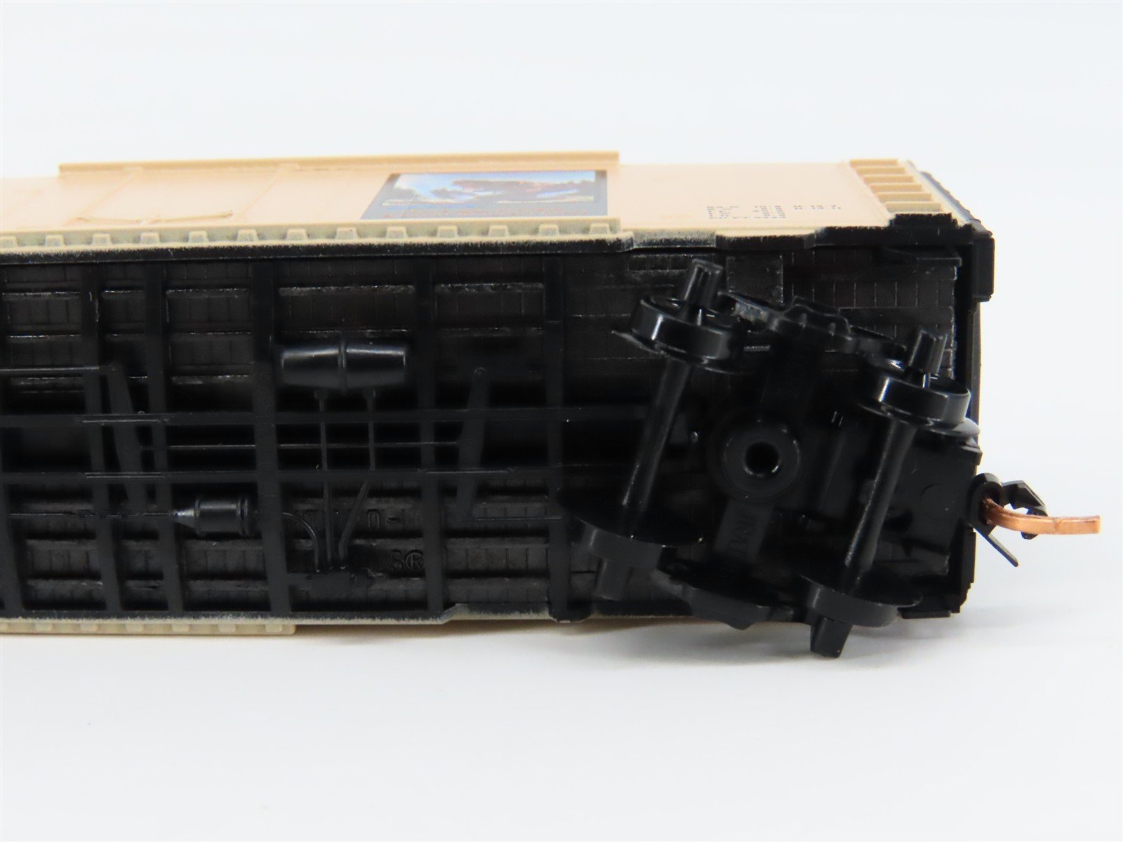 N Scale Micro-Trains 21480 SBX Smokey Bear 40' Box Car 1944 RTR