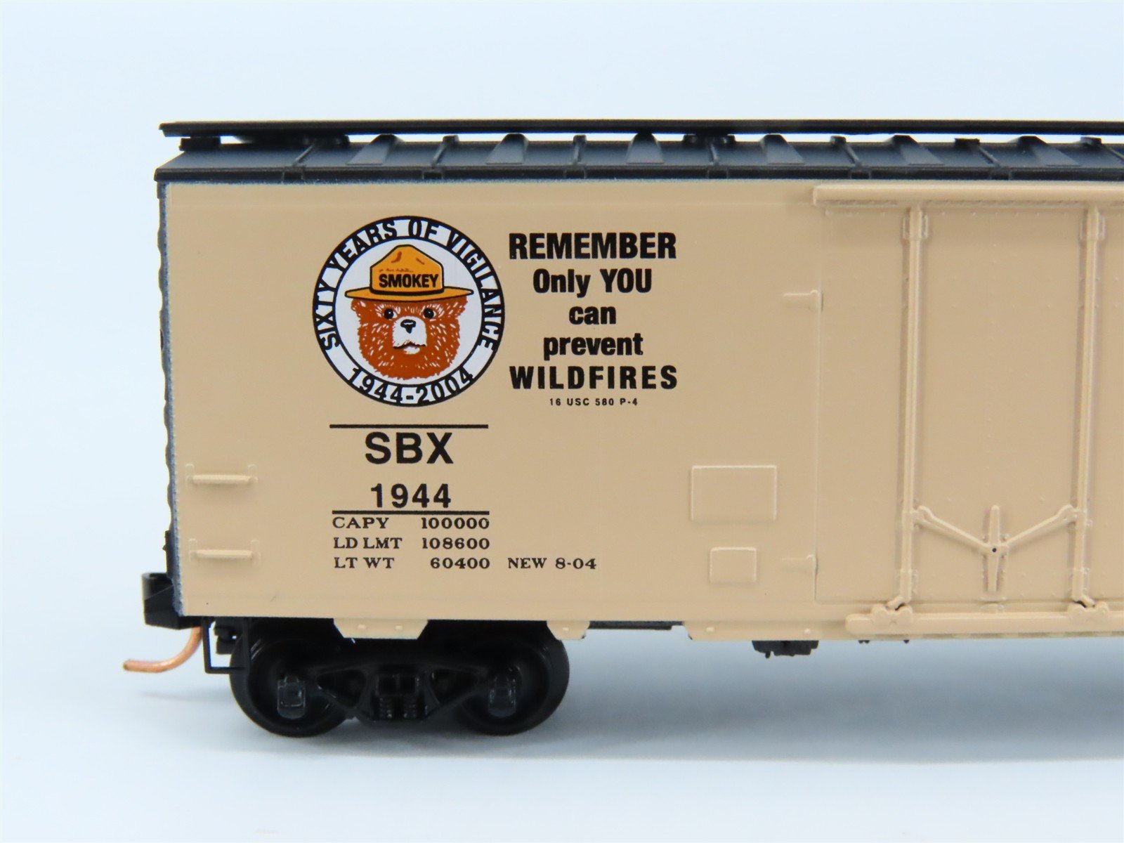 N Scale Micro-Trains 21480 SBX Smokey Bear 40' Box Car 1944 RTR