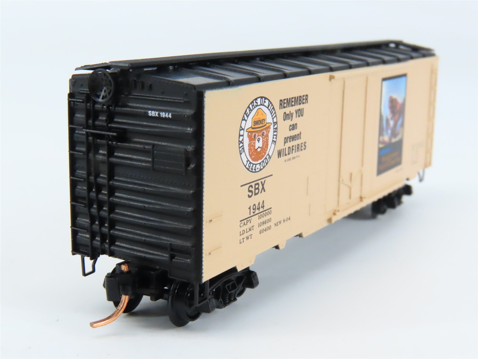 N Scale Micro-Trains 21480 SBX Smokey Bear 40' Box Car 1944 RTR