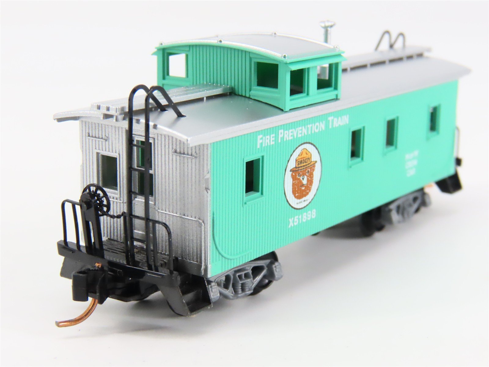 N Scale Micro-Trains 51210 34' Wood Sheathed Caboose RTR