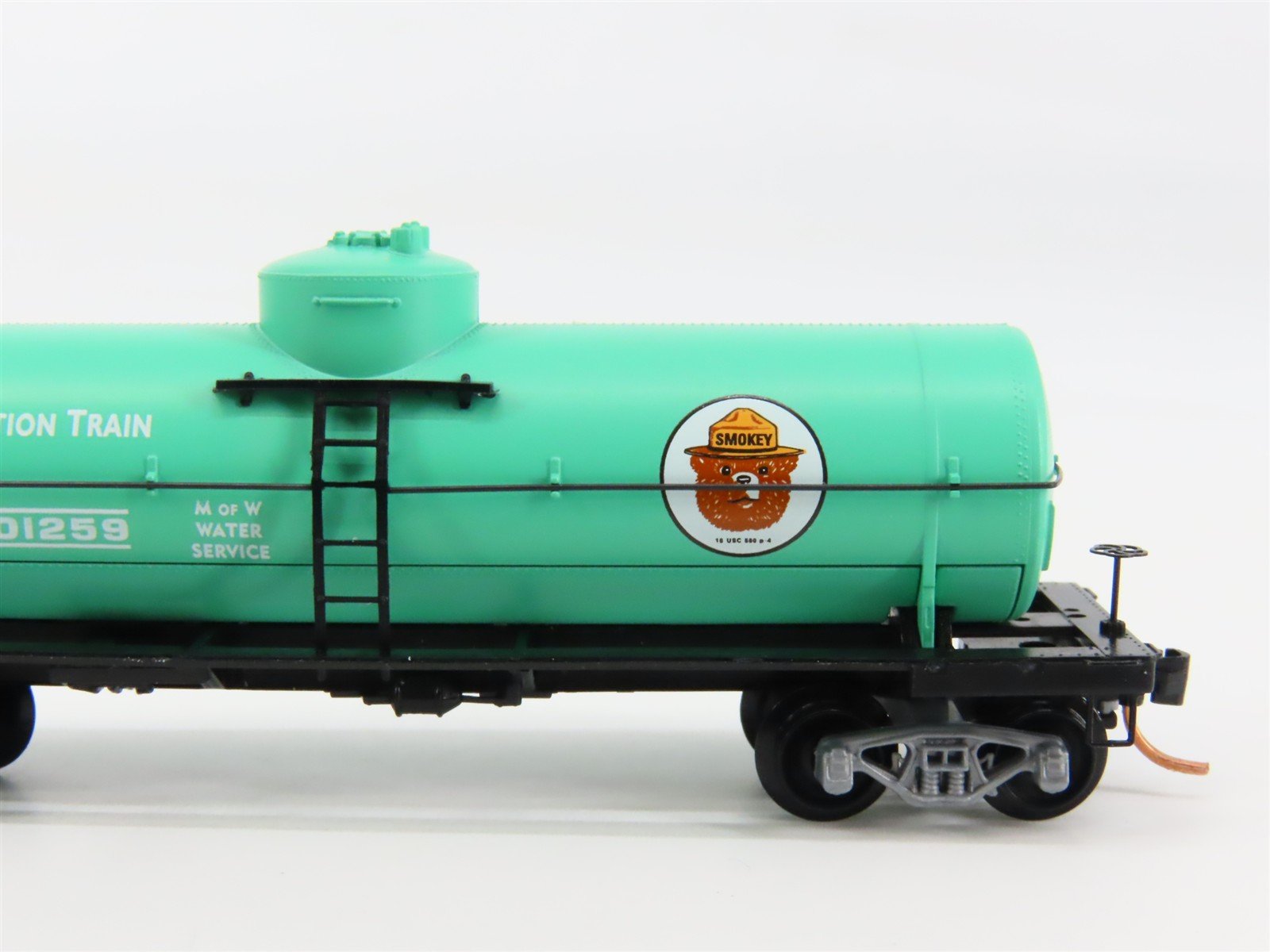 N Scale Micro-Trains 65540 FP Smokey Bear 39' Tank Car X101259 RTR