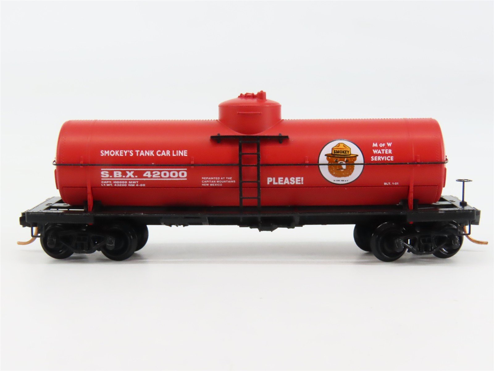 N Scale Micro-Trains 65460 SBX Smokey Bear 39' Single Dome Tank Car 42000 RTR