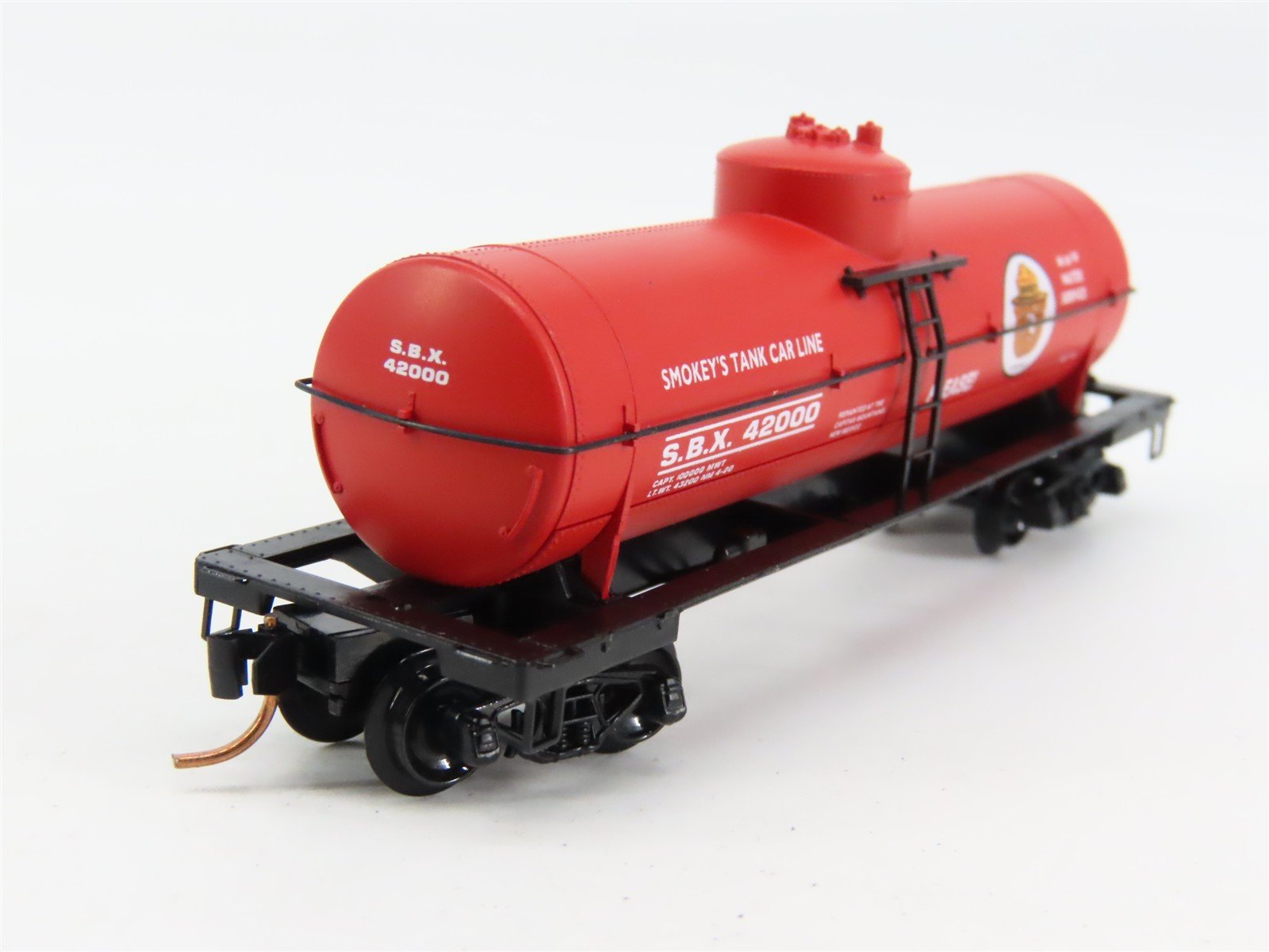 N Scale Micro-Trains 65460 SBX Smokey Bear 39' Single Dome Tank Car 42000 RTR