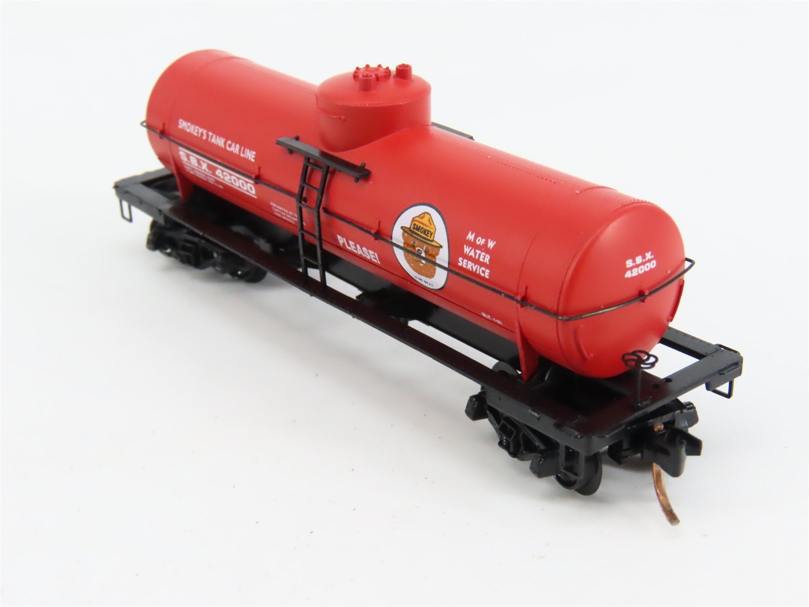 N Scale Micro-Trains 65460 SBX Smokey Bear 39' Single Dome Tank Car 42000 RTR
