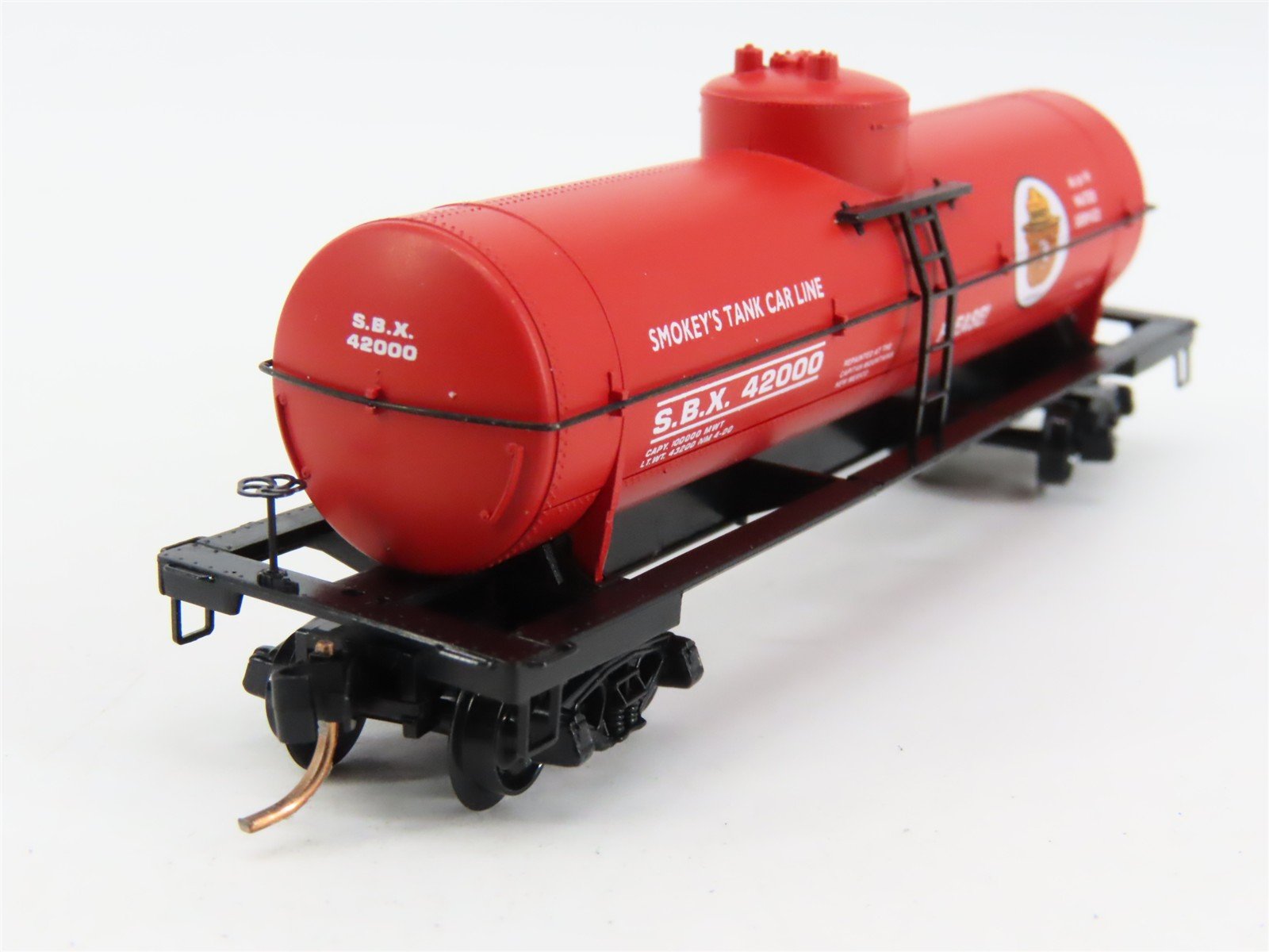 N Scale Micro-Trains 65460 SBX Smokey Bear 39' Single Dome Tank Car 42000 RTR