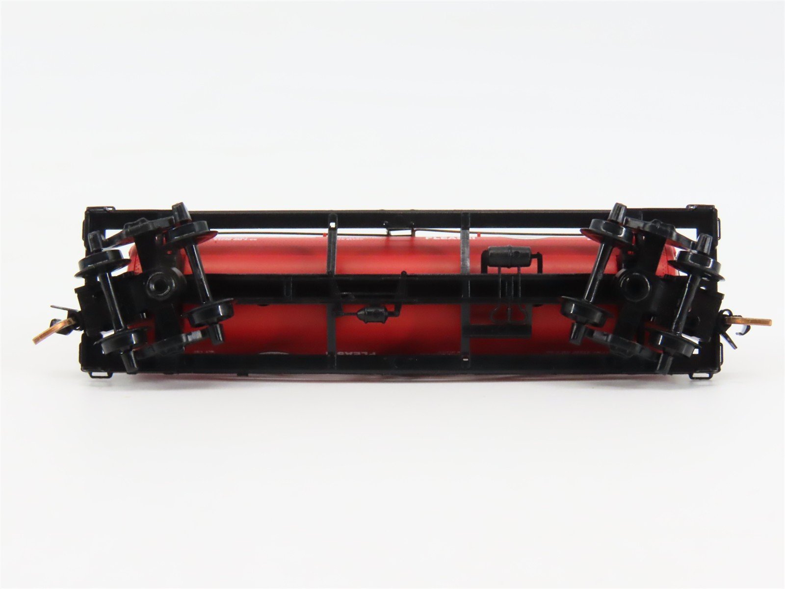 N Scale Micro-Trains 65460 SBX Smokey Bear 39' Single Dome Tank Car 42000 RTR