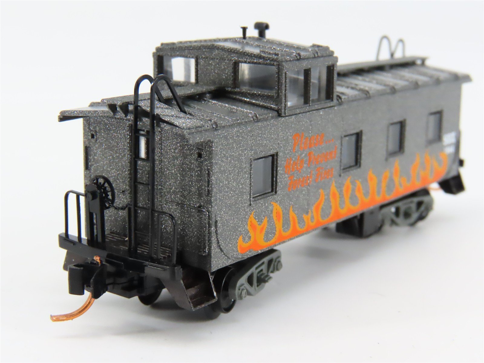 N Scale Micro-Trains 10000260 36' Offset Cupola Caboose RTR