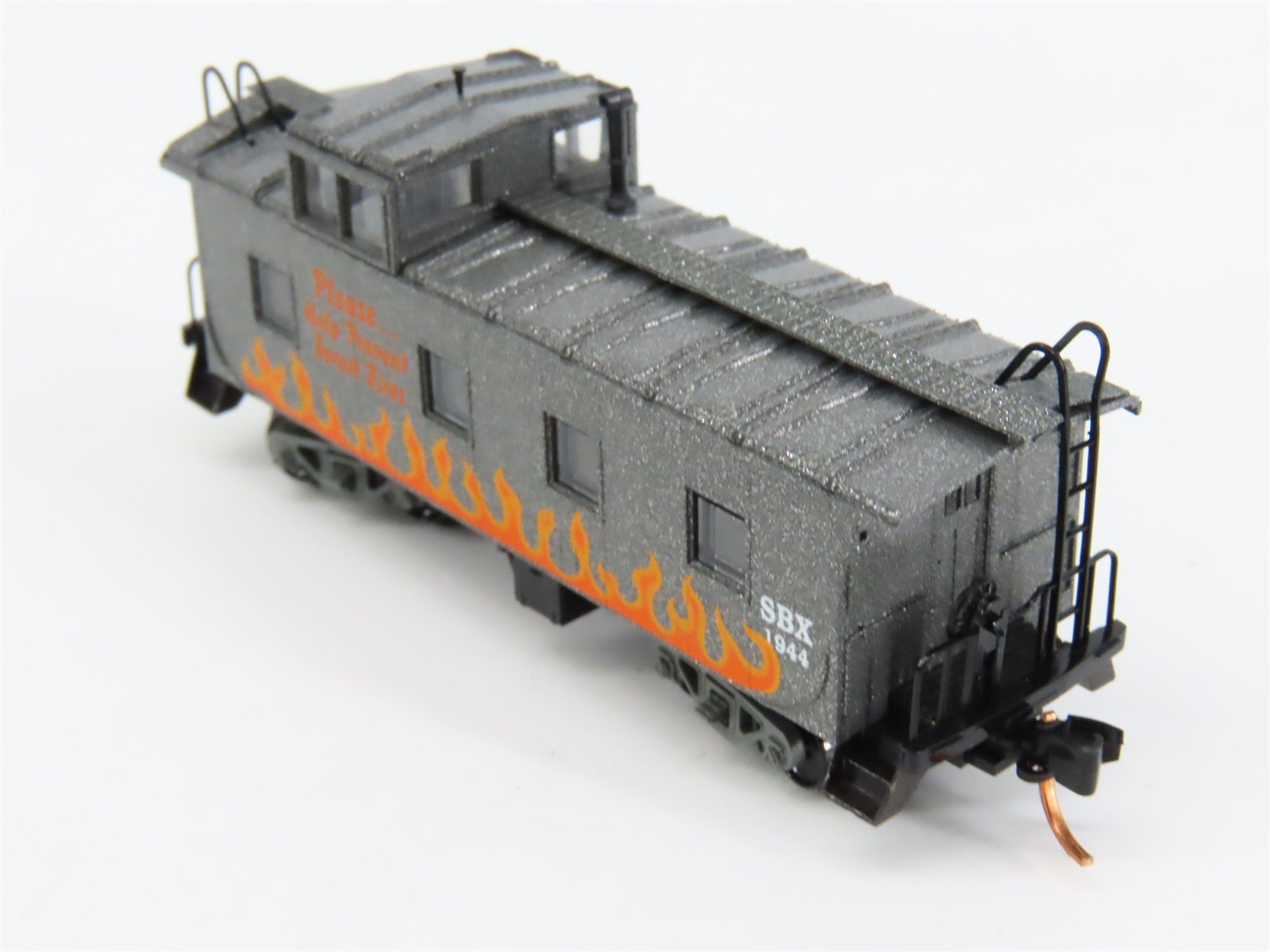 N Scale Micro-Trains 10000260 36' Offset Cupola Caboose RTR