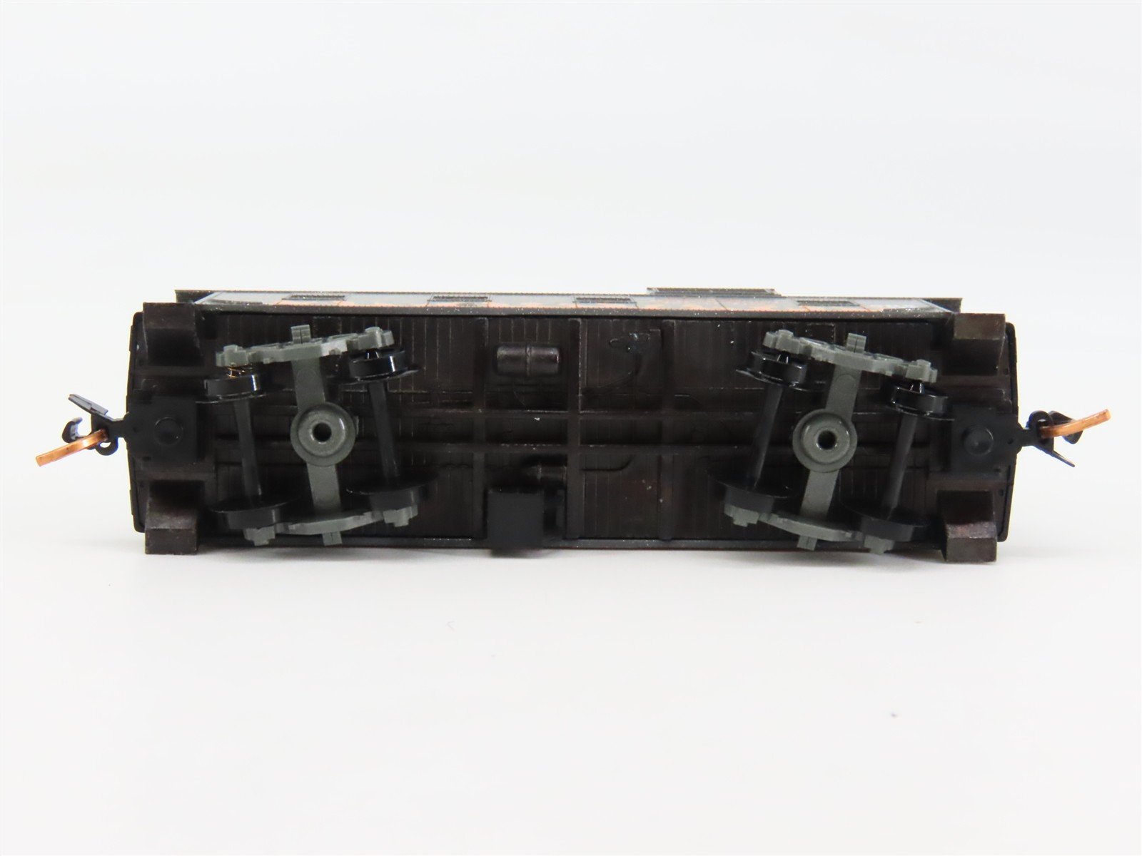 N Scale Micro-Trains 10000260 36' Offset Cupola Caboose RTR