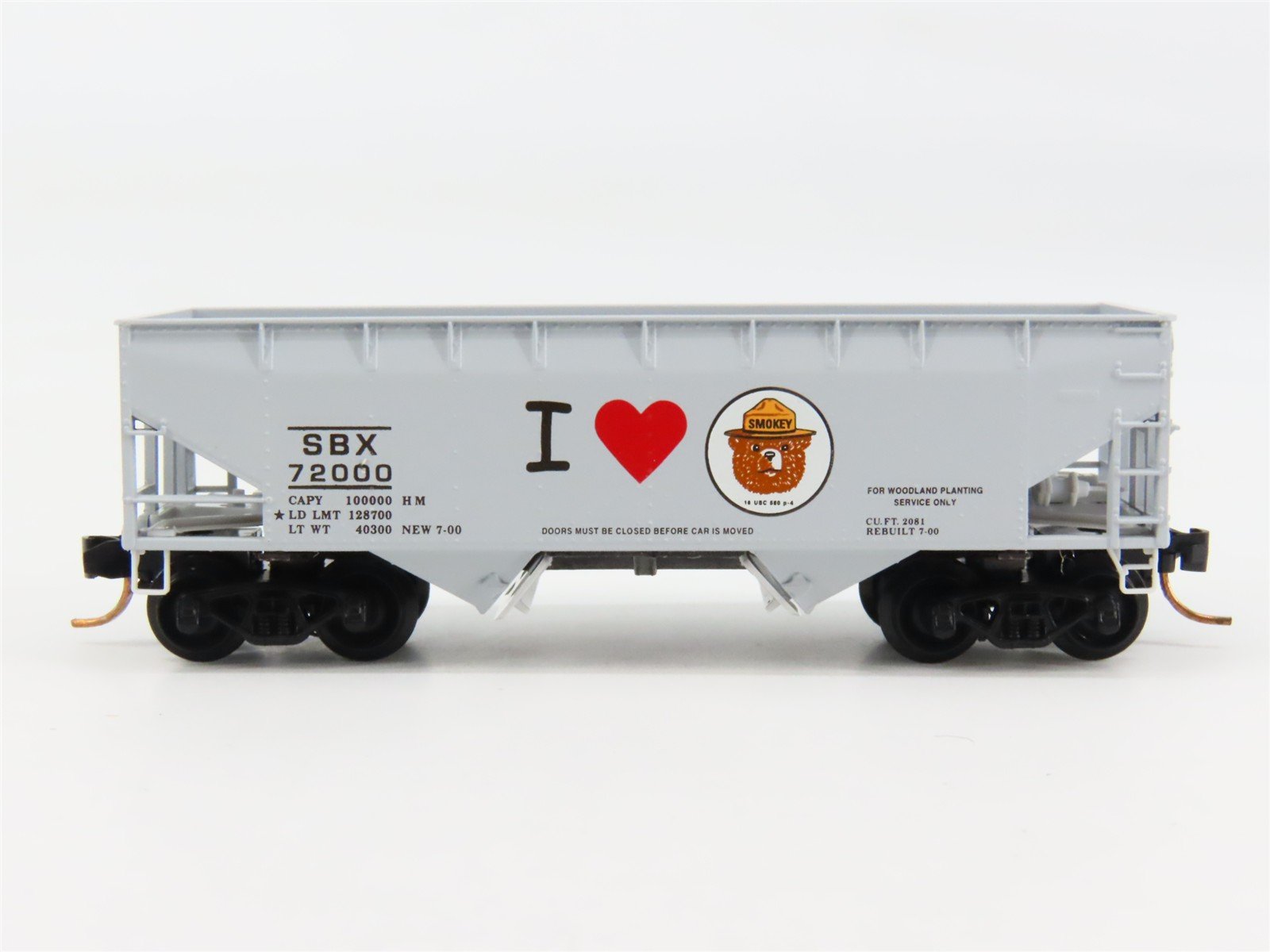 N Scale Micro-Trains 55450 SBX Smokey Bear 33' 2-Bay Hopper 72000 RTR