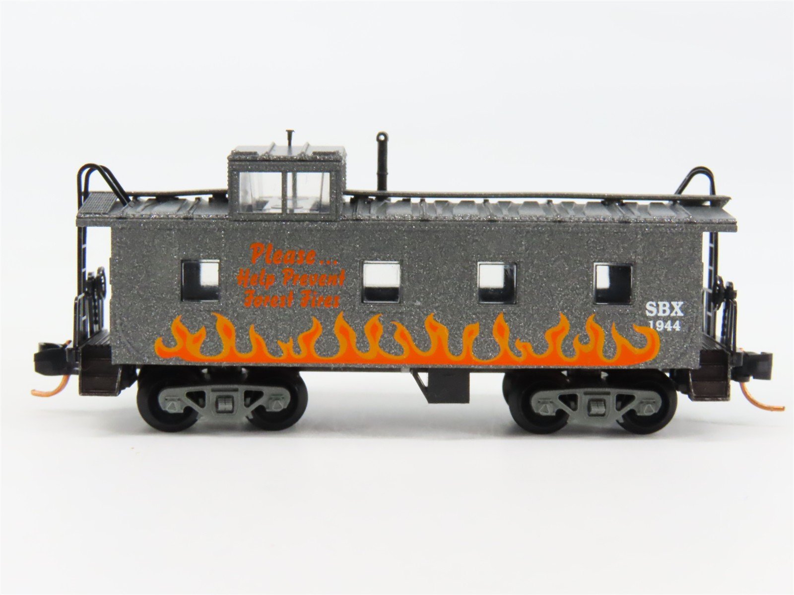 N Scale Micro-Trains 10000260 36' Offset Cupola Caboose RTR