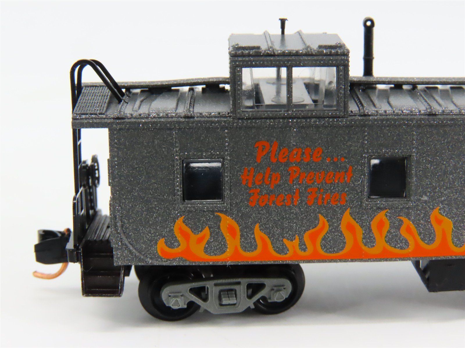 N Scale Micro-Trains 10000260 36' Offset Cupola Caboose RTR