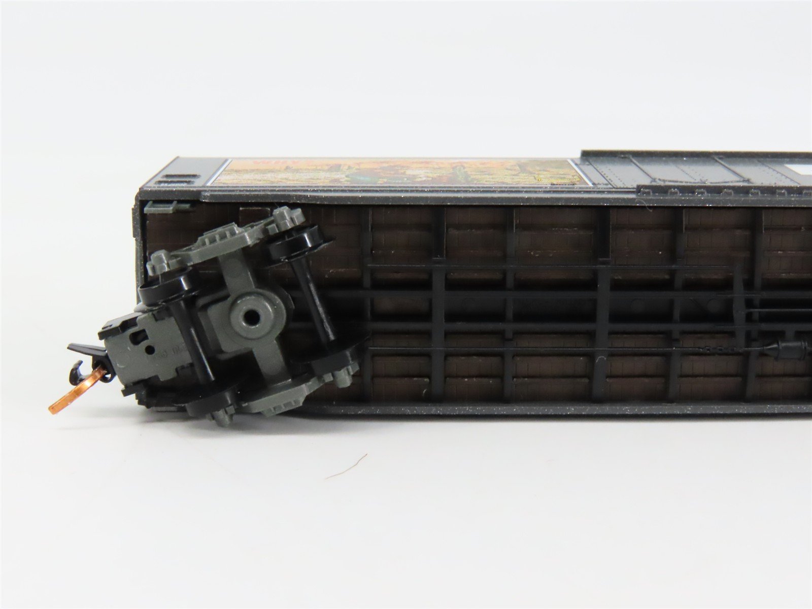 N Scale Micro-Trains 03200402 SBX Smokey Bear 50' Plug Door Box Car 1959 A RTR