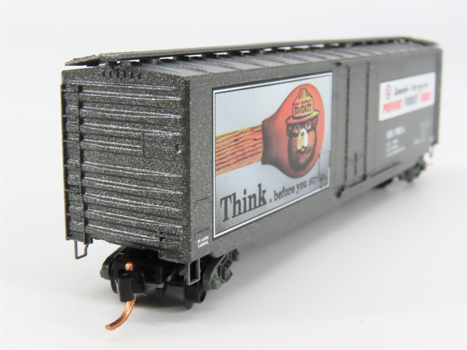 N Scale Micro-Trains 03200405 Smokey Bear Forest Fire Prevention 50' Box Car RTR