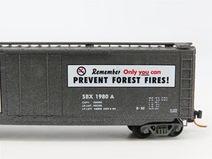 N Scale Micro-Trains 03200404 SBX Smokey Bear 50' Plug Door Box Car 1980 A RTR