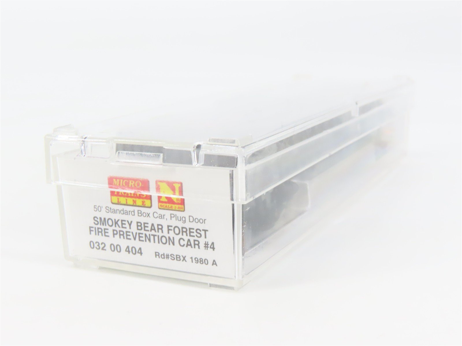 N Scale Micro-Trains 03200404 SBX Smokey Bear 50' Plug Door Box Car 1980 A RTR