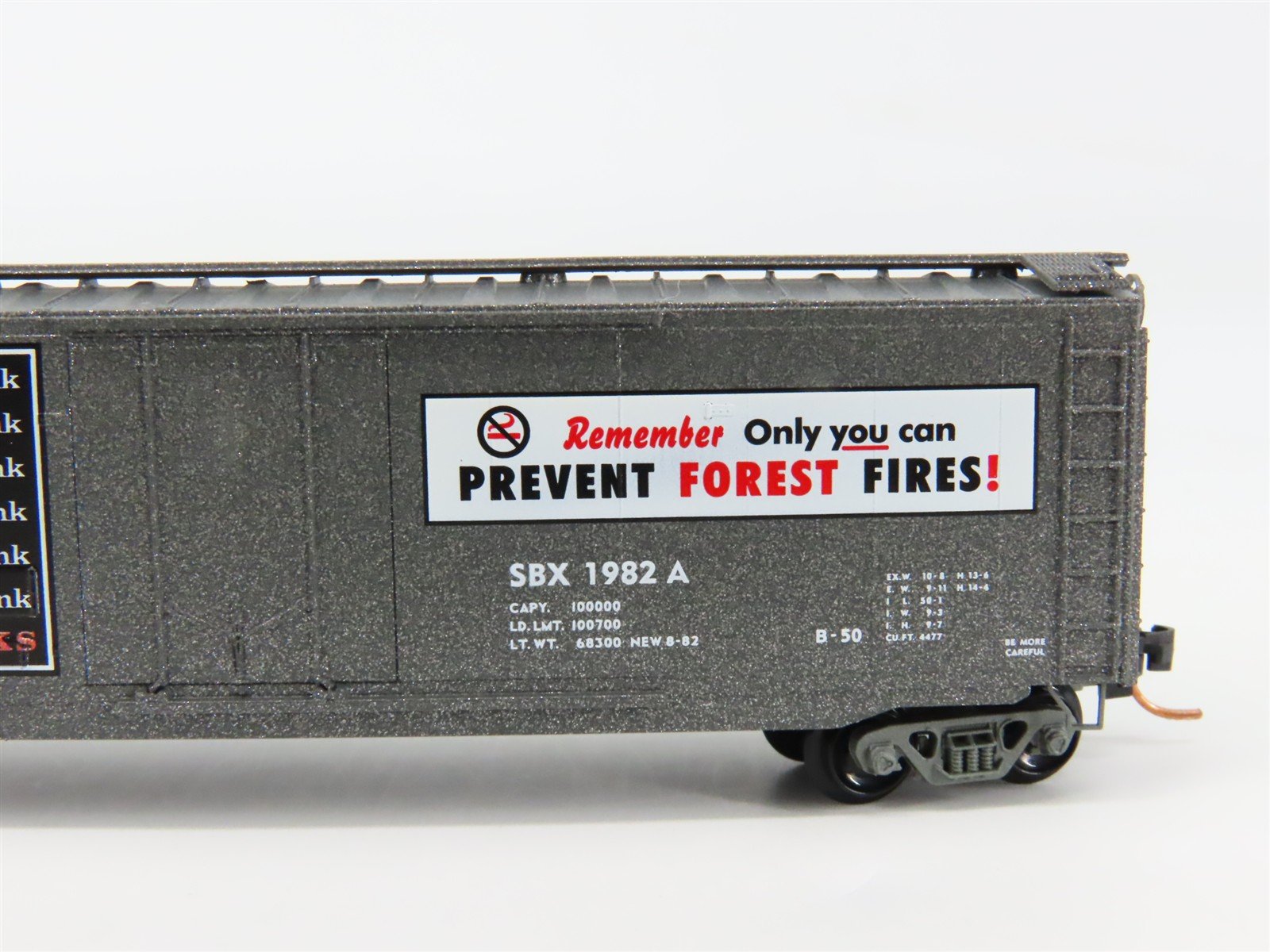 N Scale Micro-Trains 03200406 SBX Smokey Bear 50' Standard Plug Door Box Car RTR