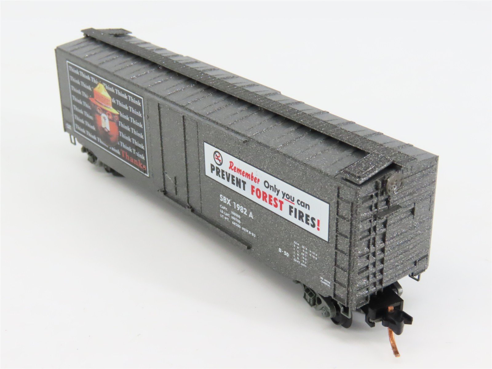 N Scale Micro-Trains 03200406 SBX Smokey Bear 50' Standard Plug Door Box Car RTR