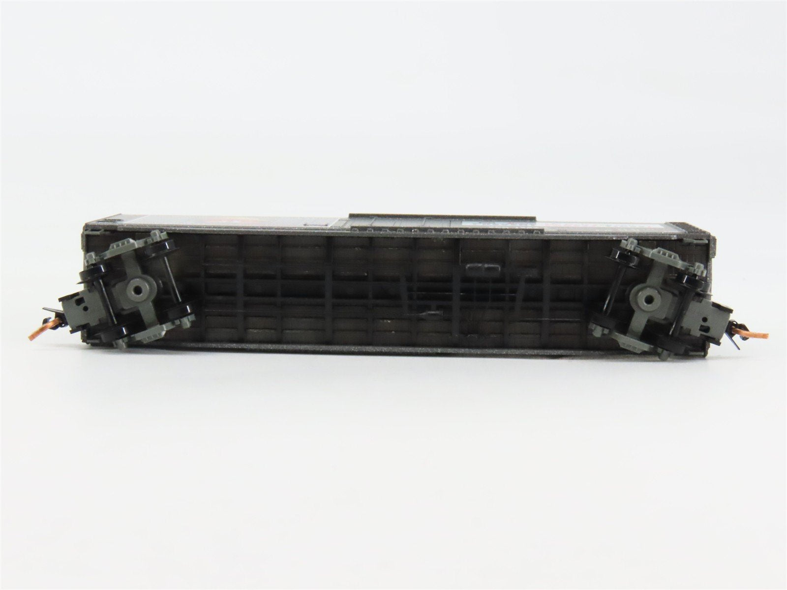 N Scale Micro-Trains 03200406 SBX Smokey Bear 50' Standard Plug Door Box Car RTR