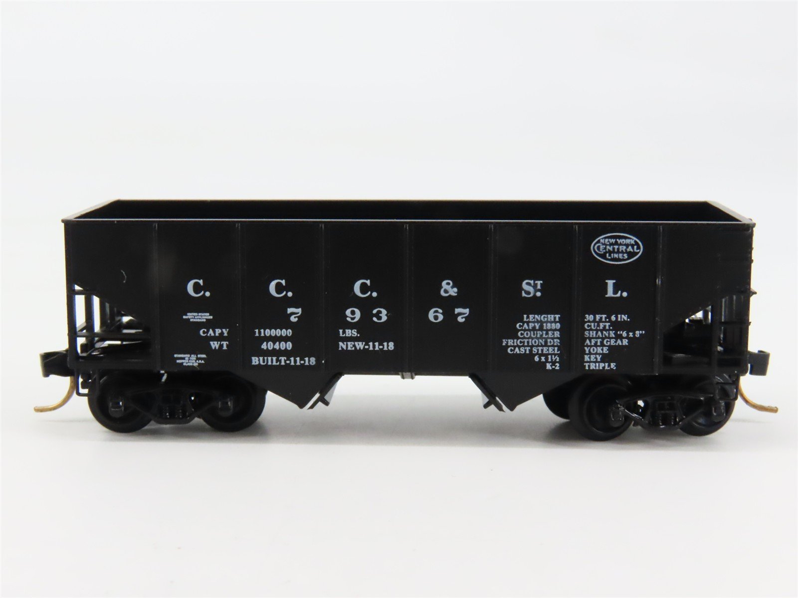 N Scale Micro-Trains 56160 CCC&StL New York Central 33' 2-Bay Hopper 79367 RTR