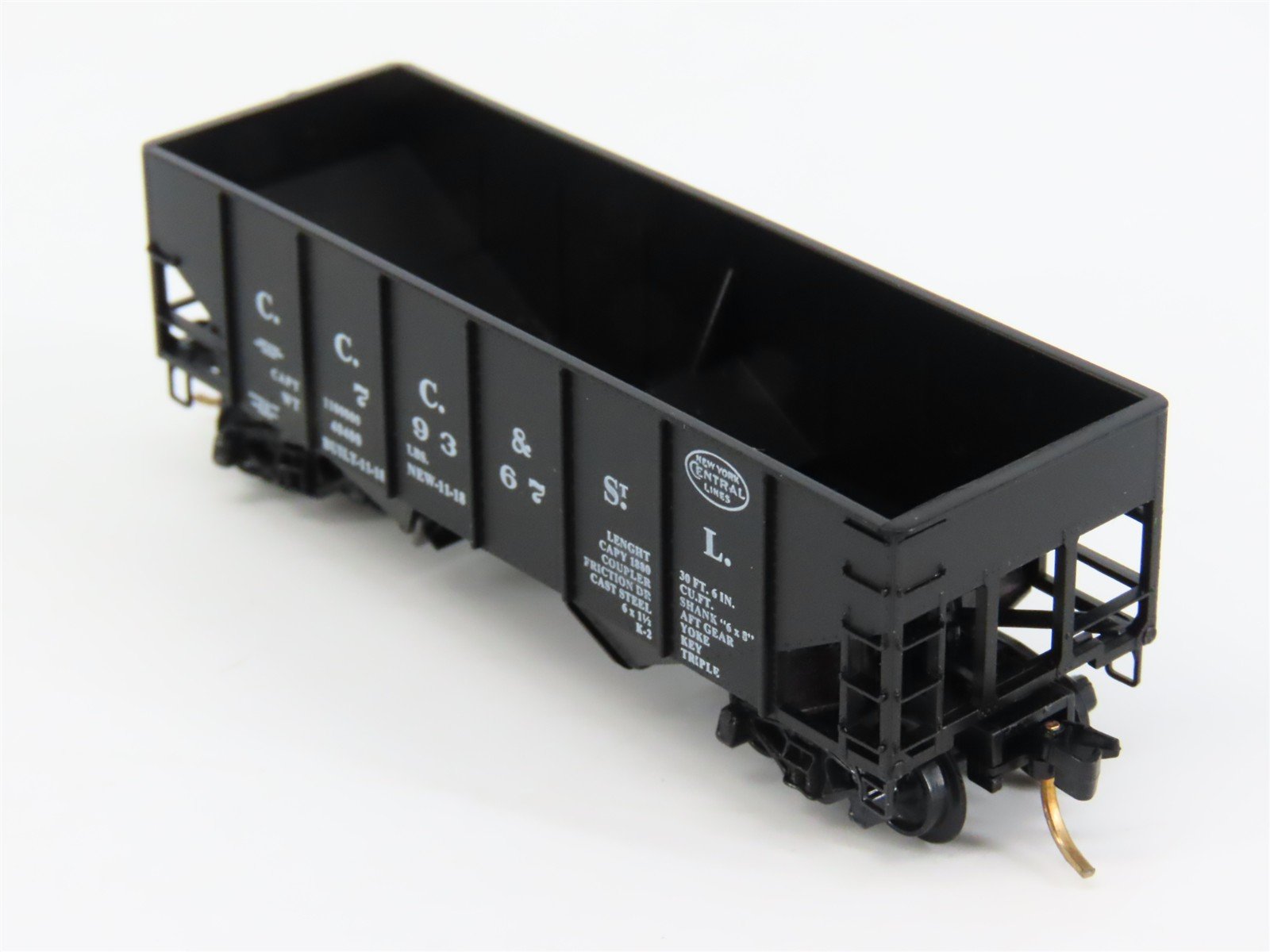 N Scale Micro-Trains 56160 CCC&StL New York Central 33' 2-Bay Hopper 79367 RTR