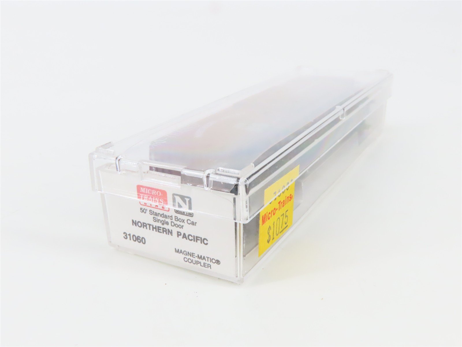 N Scale Micro-Trains 31060 NP Northern Pacific 50' Box Car 31430 RTR