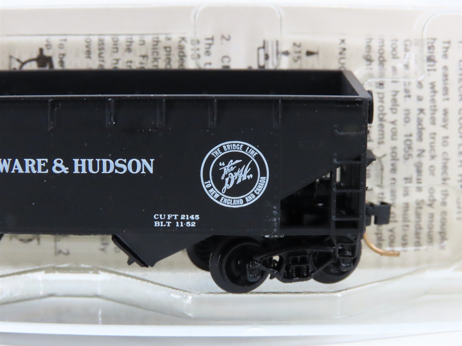 N Scale Micro-Trains 55170 D&H Delaware & Hudson 33' 2-Bay Hopper 7215 RTR