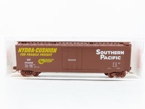 N Scale Micro-Trains 32160 SP Southern Pacific 50' Box Car 672925 RTR