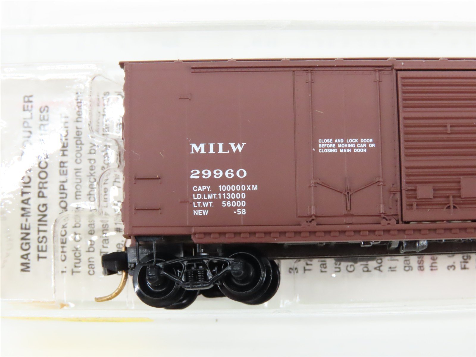 N Scale Micro-Trains 22180 MILW Milwaukee Road 40' Box Car 29960 RTR