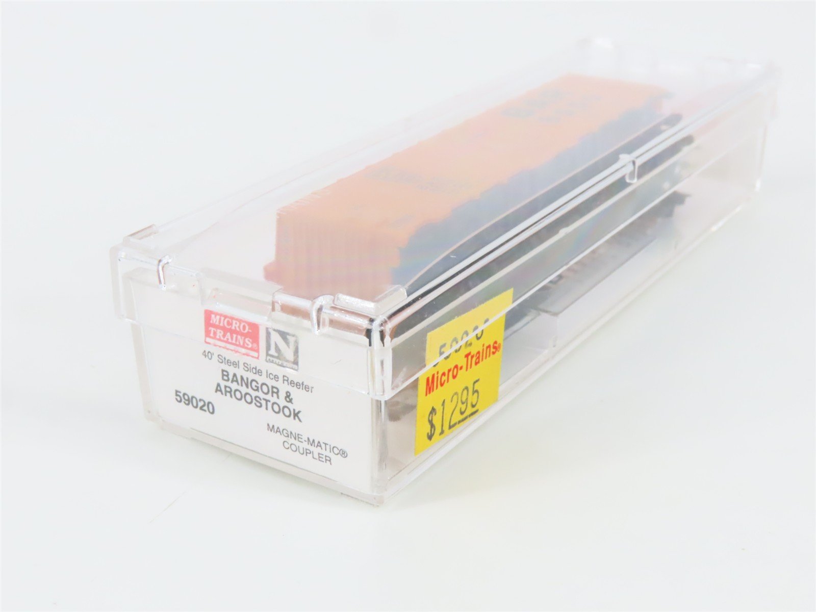 N Scale Micro-Trains 59020 BAR Bangor & Aroostook 40' Ice Reefer 8550 RTR