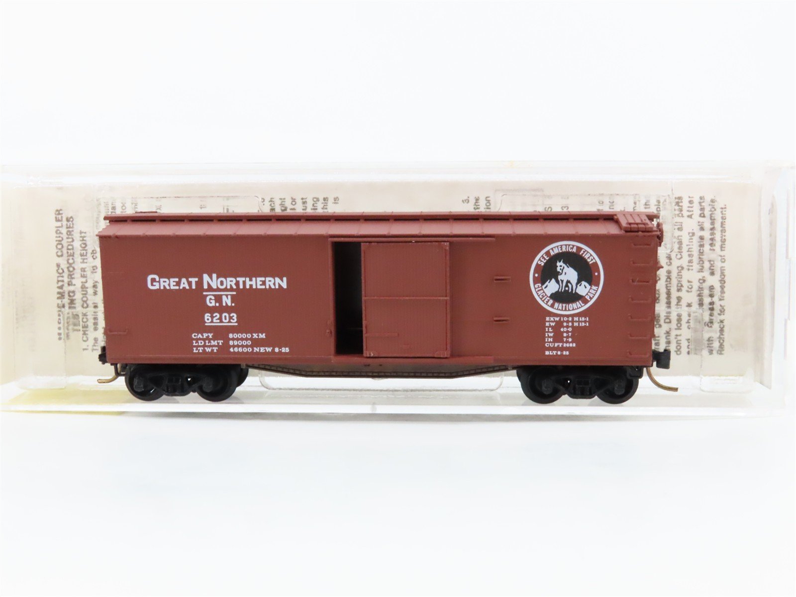 N Scale Micro-Trains 42080 GN Great Northern 40' Box Car 6203 RTR
