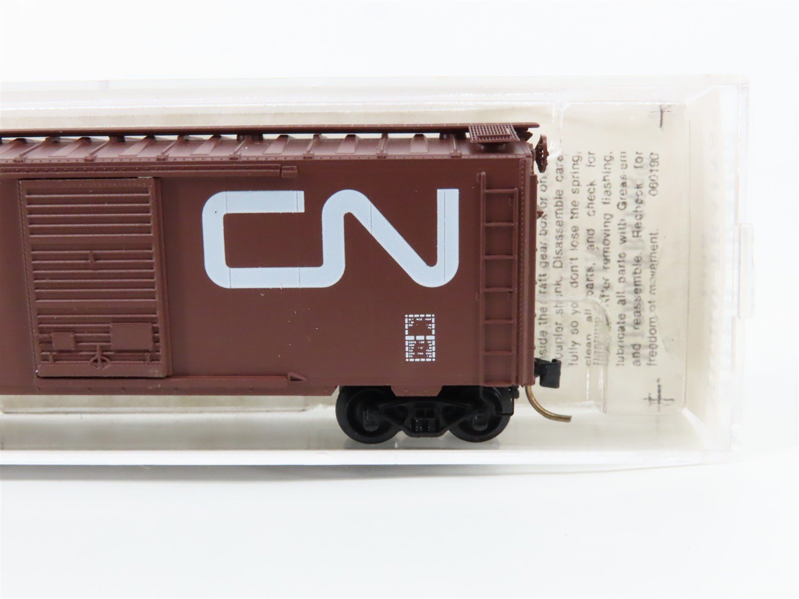 N Scale Micro-Trains 20550 CN Canadian National 40' Box Car 428389 RTR
