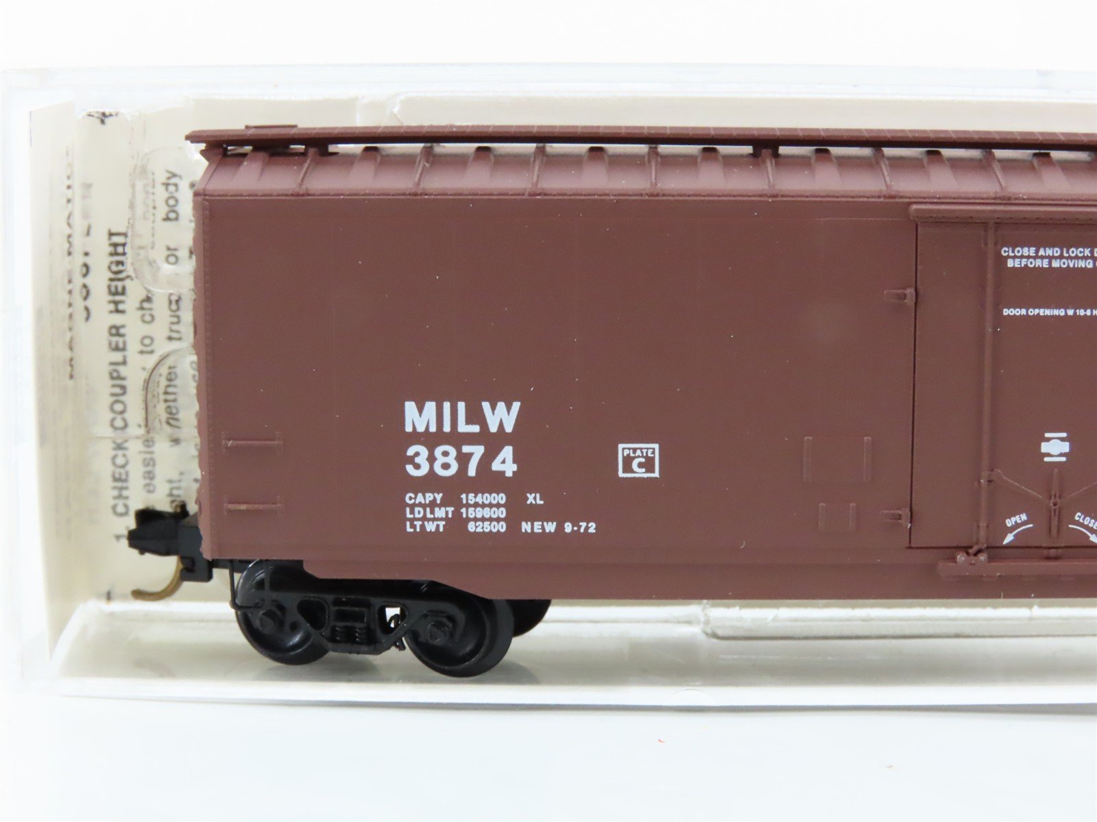 N Scale Micro-Trains 32310 MILW Milwaukee Road 50' Box Car 3874 RTR
