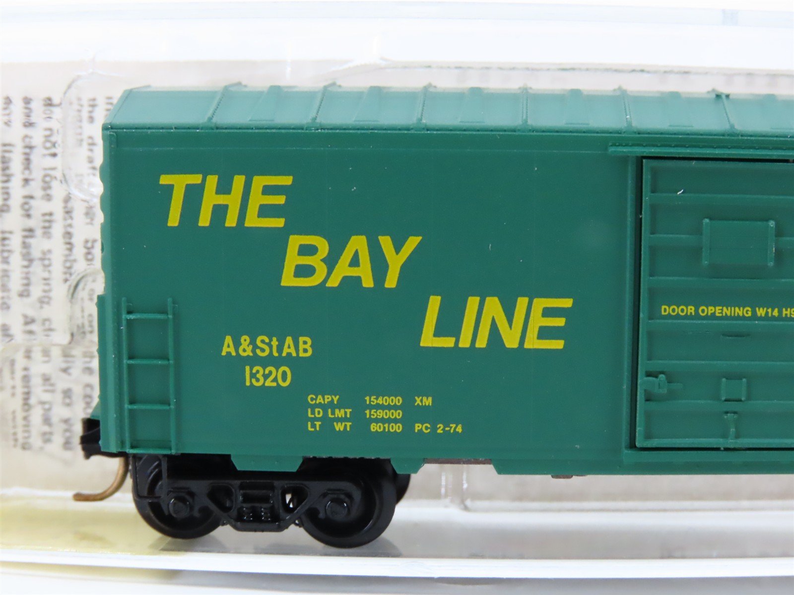 N Scale Micro-Trains 24210 A&StAB The Bay Line 40' Box Car 1320 RTR