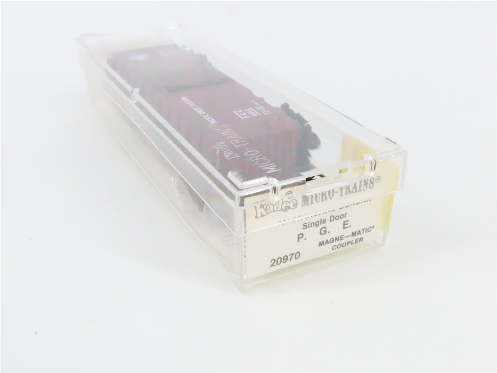 N Scale Micro-Trains 20970 PGE Pacific Great Eastern 40' Box Car 4012 RTR