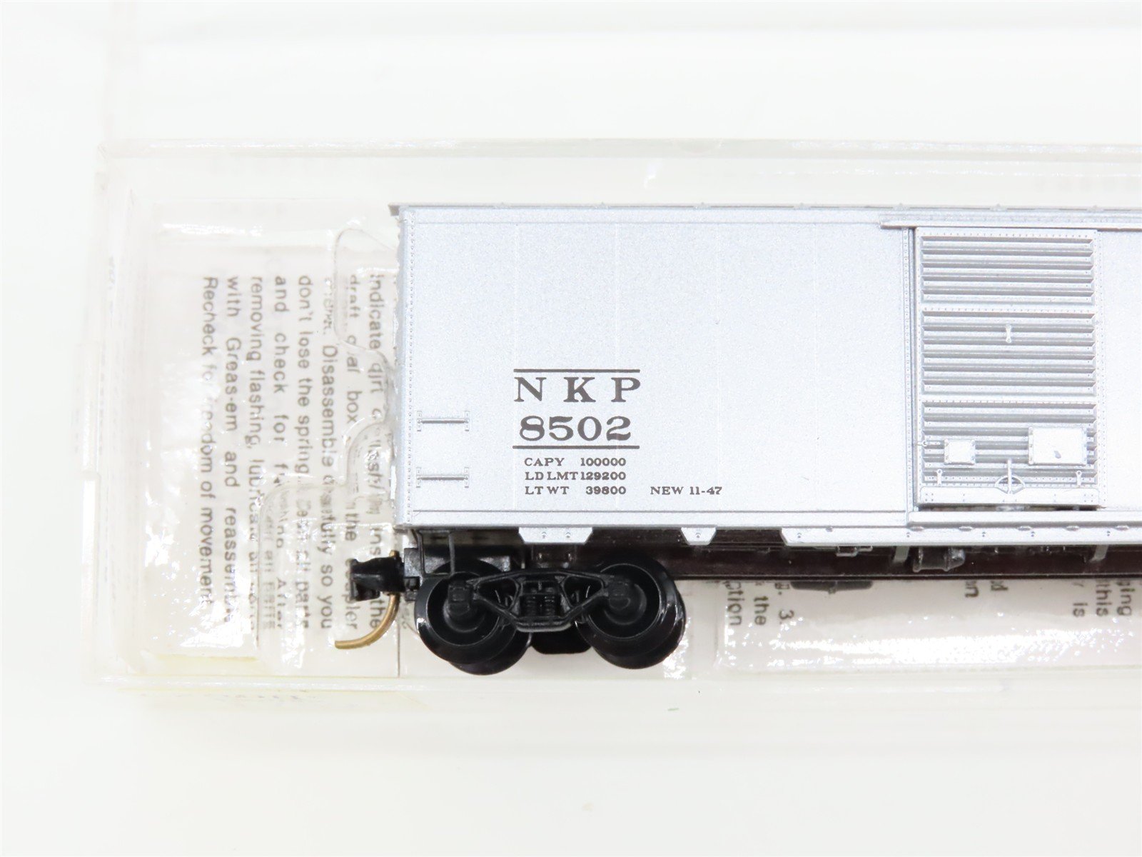N Scale Micro-Trains 20006 NKP Nickel Plate Road 40' Box Car 8502 RTR